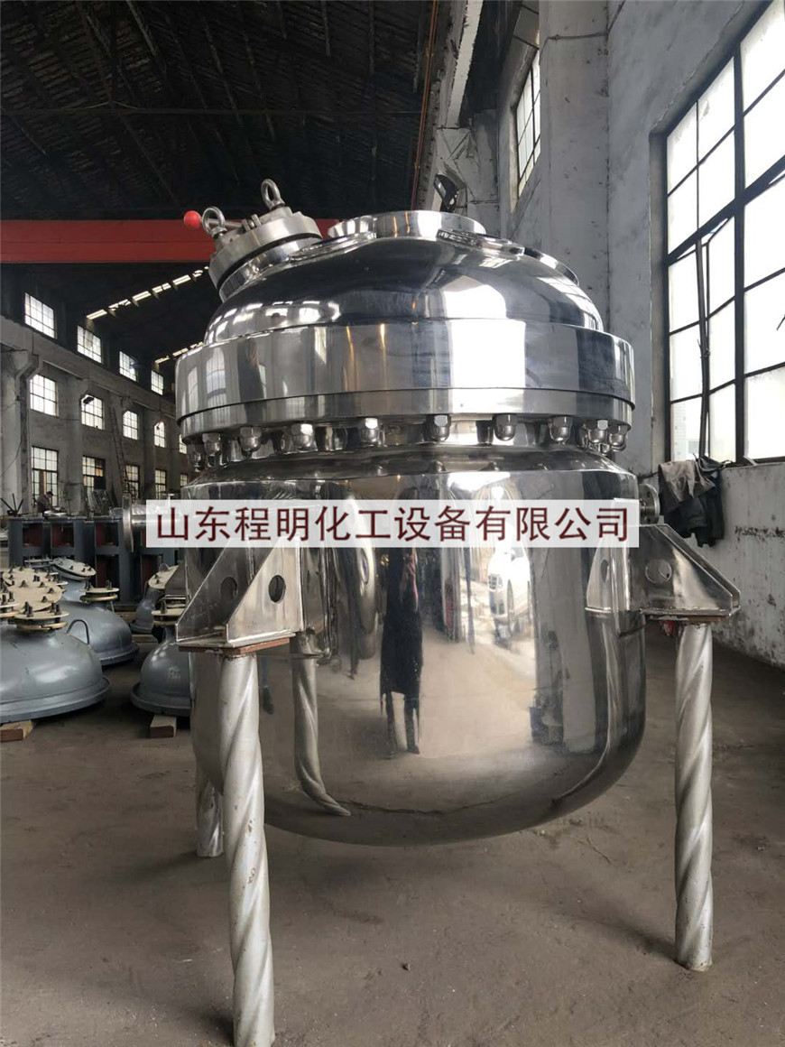 GMP搪瓷外包不銹鋼設(shè)備.jpg