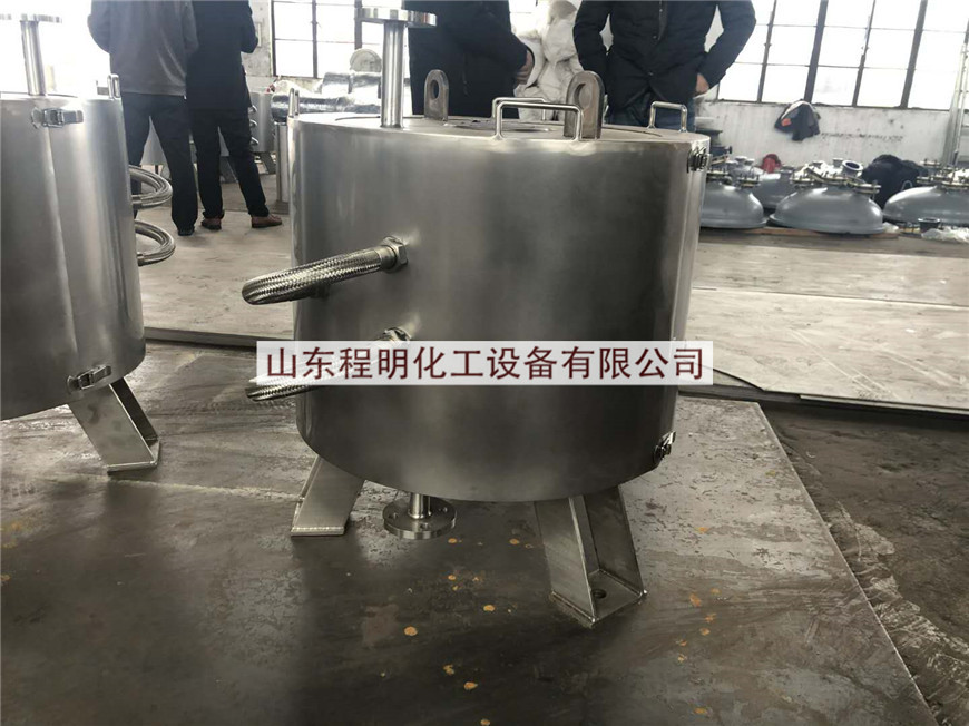 GMP搪瓷外包不銹鋼設(shè)備.jpg